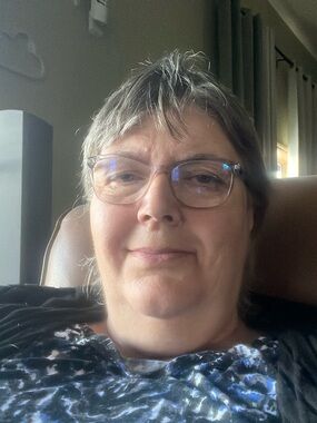Meet your Posher, Joyce